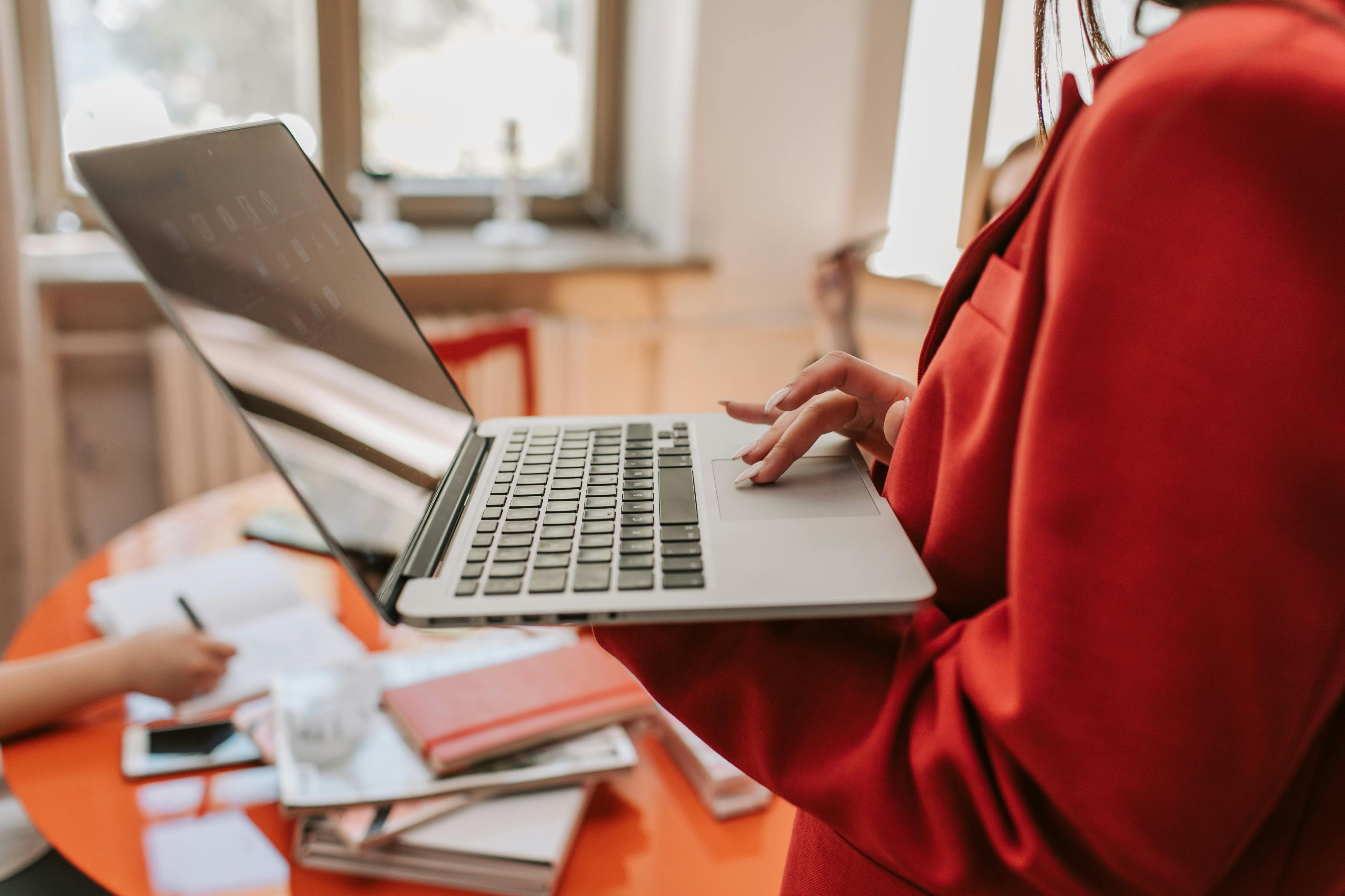 Pinterest board descriptions: how to write them for search